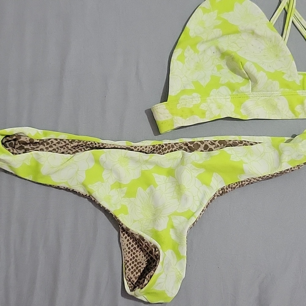 Swim suit
